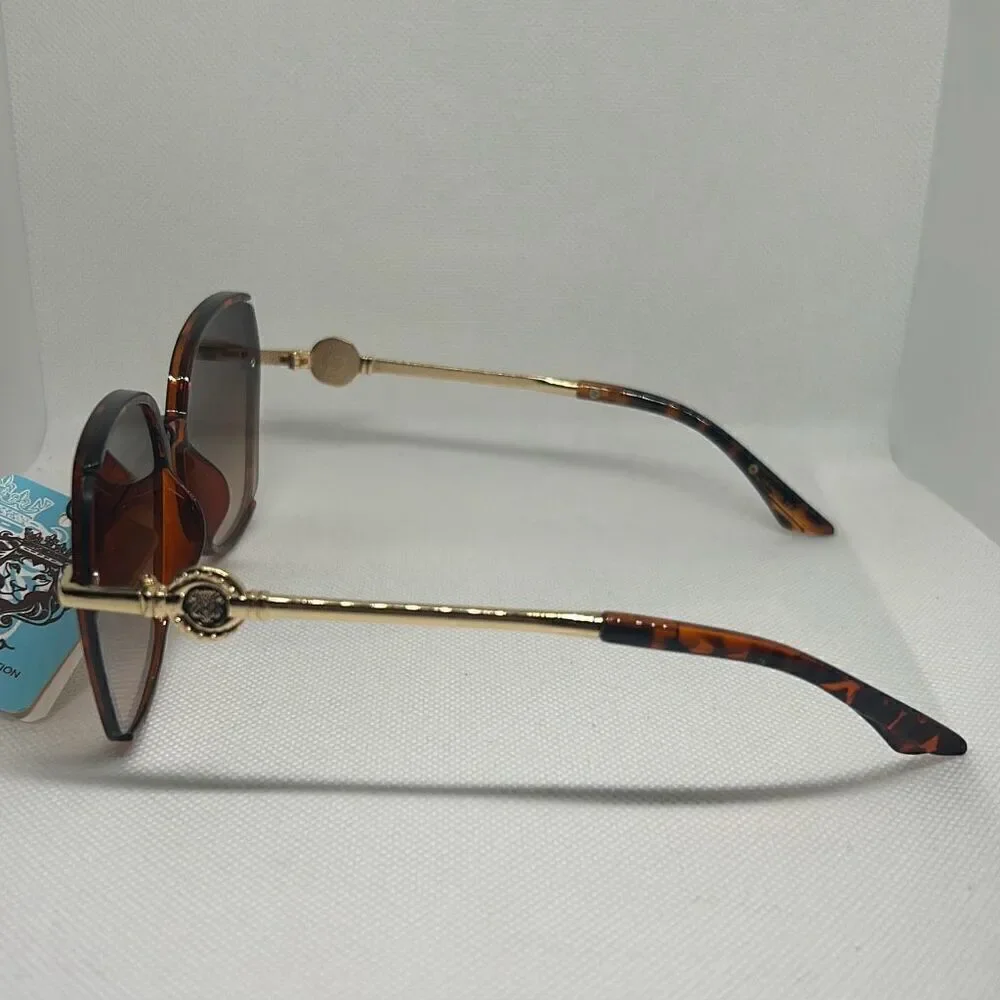 Kleo Butterfly Tortoise Women’s Sunglasses